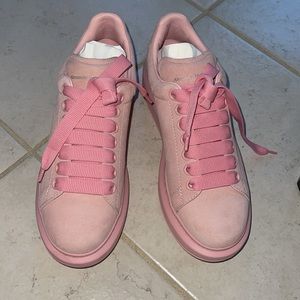 Worn once like brand new size 8.5